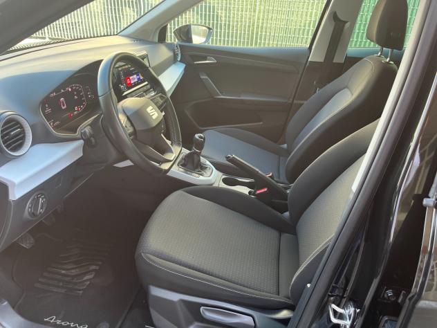 Seat Arona 1.0 EcoTSI Black Edition **03/2024** - Foto 9