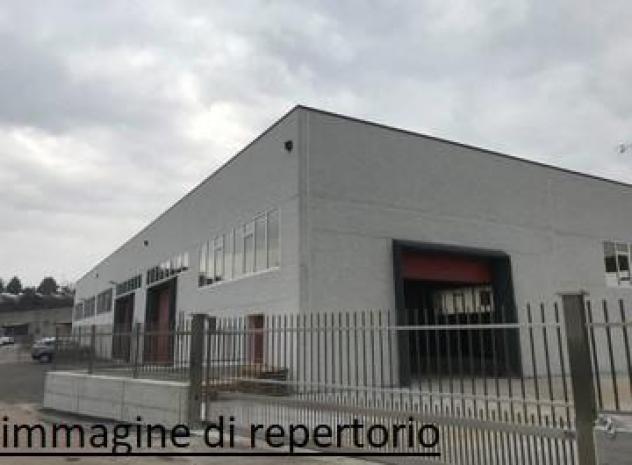 Capannone commerciale in affitto a Bicchio - Viareggio 230 mq Rif: 1400813