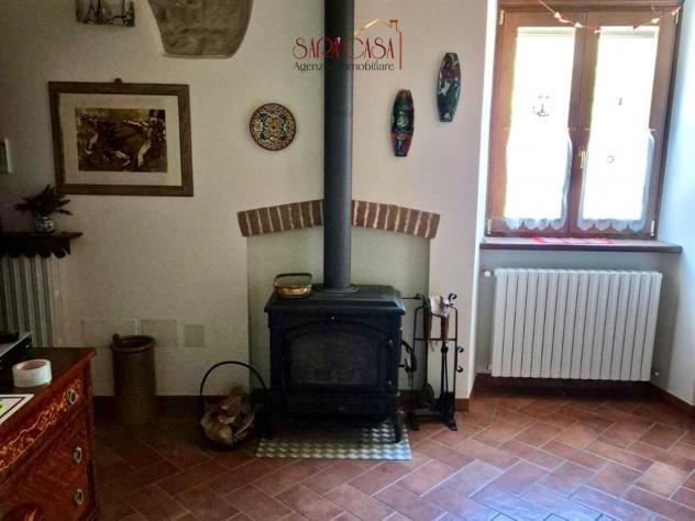 APPARTAMENTO CON DUE CAMERE DA LETTO IMMERSO NEL VERDE - Foto 4