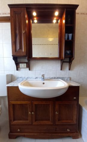 MOBILETTI PER BAGNO