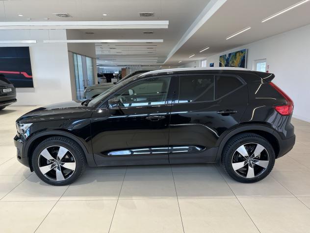 Volvo XC40 T3 automatico Momentum Pro - Foto 8