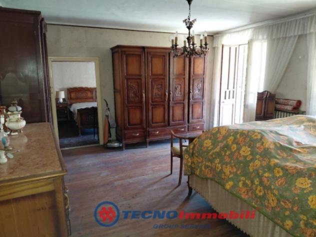 Casa indipendente di 150 m² con 5 locali e posto auto in vendita a Rocca Canavese - Foto 6