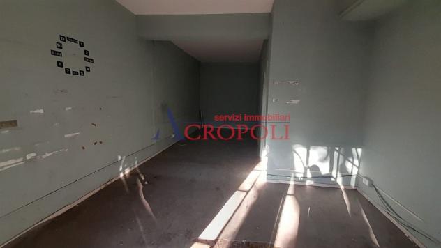 Locale commerciale in affitto – Bracciano Centro - Foto 4