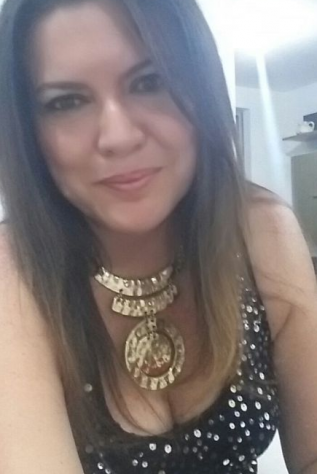 Donna di Gemona, 45 anni.  Fisico Normale Tel: