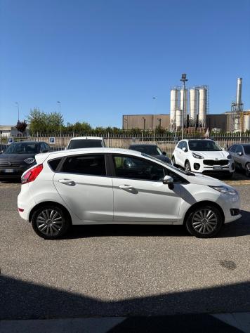 Ford Fiesta 1.5 TDCi 75CV 5 porte Black & White Edition - Foto 8