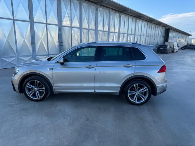 Volkswagen Tiguan 2.0 TDI SCR DSG Executive R-Line BMT - Foto 5