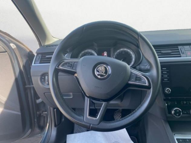 SKODA Octavia 2.0 TDI Executive rif. 24047318 - Foto 10