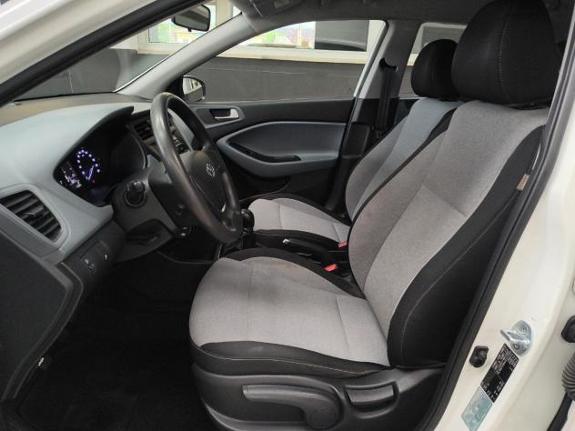 Hyundai i20 i20 5p 1.2 Classic 75cv - Foto 9