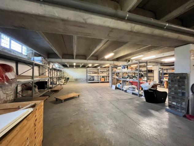 Immobile di 1650 m² con più di 5 locali in vendita a Brescia - Foto 19