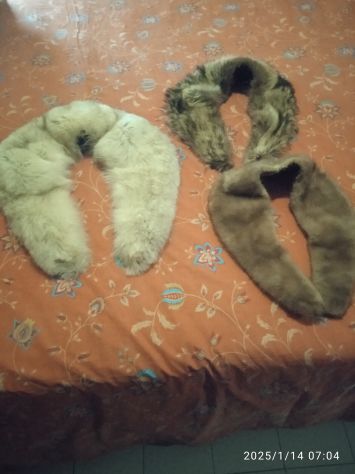 Vendo colli pelliccia marmotta ermellino visone