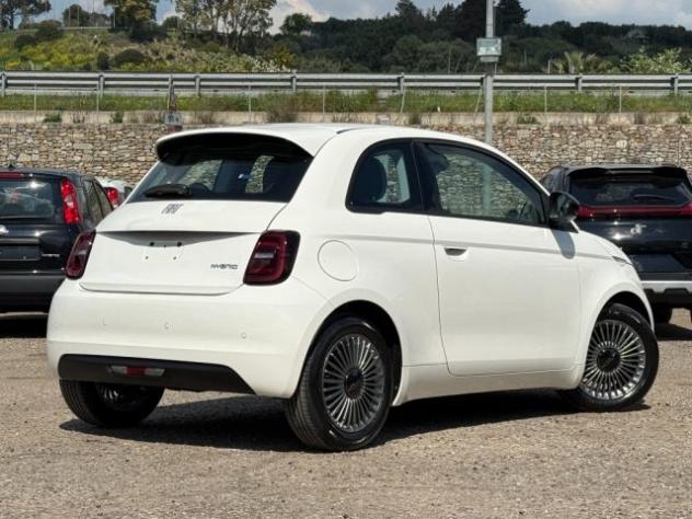 FIAT 500 Berlina Hybrid Icon rif. 23987474 - Foto 4