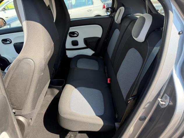 Renault Twingo 1.0 SCE BENZ 69CV S&S LOVELY 2016 - Foto 6