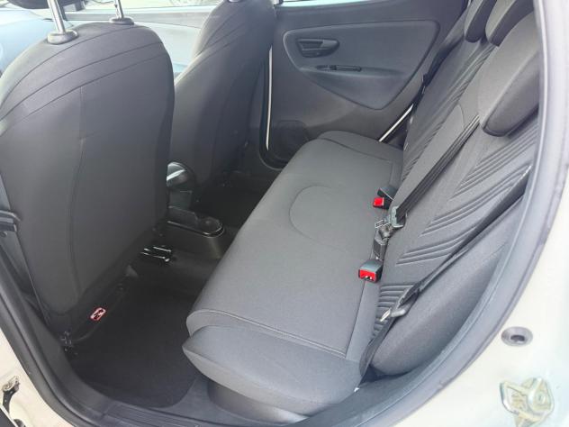 Lancia Ypsilon 1.0 Hybrid Gold - Foto 8