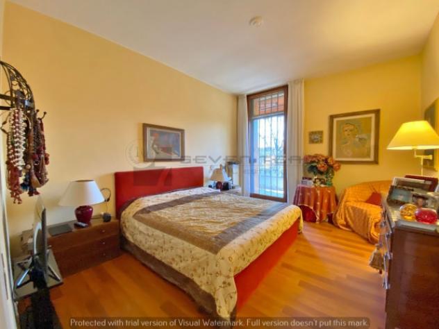 Appartamento di 130 m² con 4 locali e box auto in vendita a Rodano - Foto 11