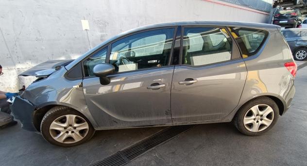 RICAMBI USATI AUTO OPEL Meriva 3° Serie A 14 XER, B 14 XER Benzina 1400 (10) - Foto 2