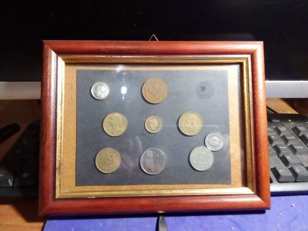 N 9 MONETE ESTERE STATI VARI ANNI '90 CIRCA