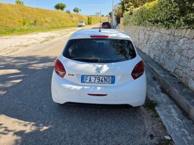PEUGEOT 208 1.4 8V HDi 68CV 5p. Business rif. 23831051 - Foto 2