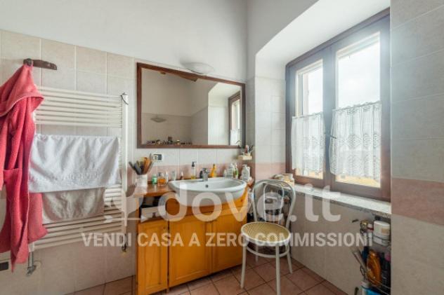 Appartamento di 100 m² con 3 locali e posto auto in vendita a Casciago - Foto 9