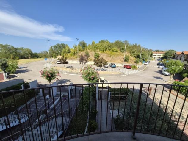 Appartamento con mansarda, 51 mq di terrazzi garage e piscina - Foto 8
