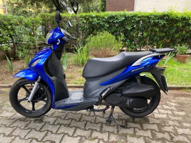 Scooter Suzuki Sixteen 150 a Pisa - Foto 3