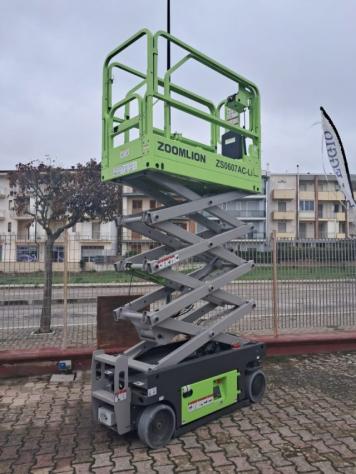 ZOOMLION PIATTAFORME PANTOGRAFO NOLEGGIO rif. 23748655 - Foto 10