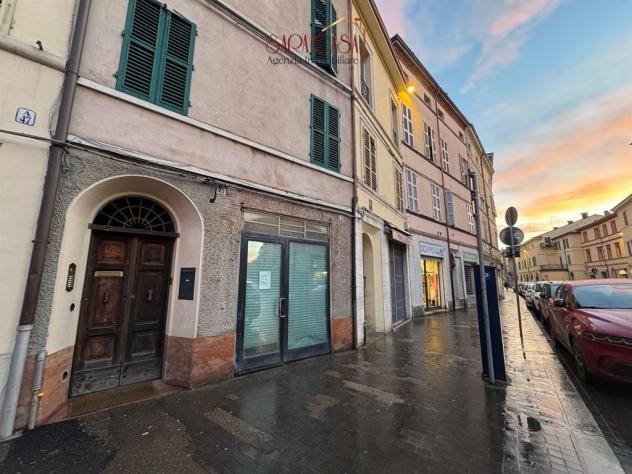 Grazioso bilocale con balcone in centro storico - Foto 2