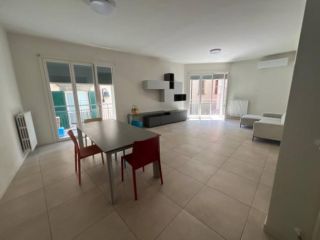 Appartamento di 120 m² con 3 locali in affitto a Sarnico