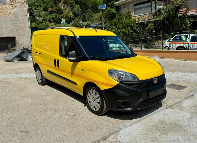 Fiat Doblo Dobl1.3 MJT PL-TN Cargo Maxi Lamierato SX E5 - Foto 3