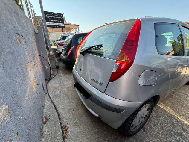 Fiat Punto 1.2i 16V 3 porte - Foto 4