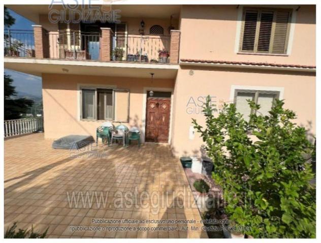 IMMOBILI-IMMOBILE RESIDENZIALE-via G. d Annunzio 19