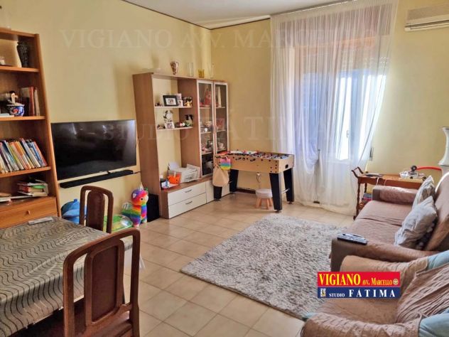 FOGGIA - VENDESI - VIA MARCHIANO' N.4 - VANI 3/MQ.109 CAT. - DOPPIA ESPOSIZIONE - Foto 6