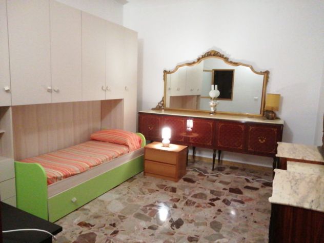 AFFITTASI 2 CAMERE IN APPARTAMENTO CENTRALE A GROTTAGLIE - Foto 5