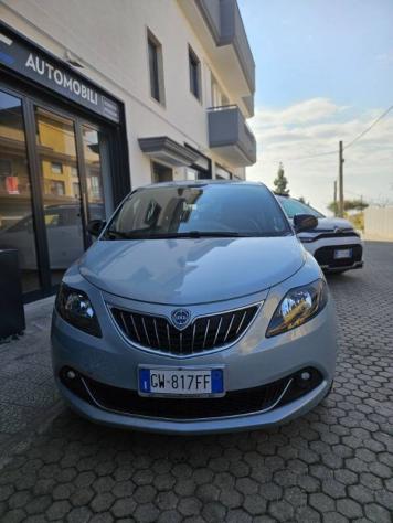 Lancia Ypsilon III 1.0 firefly hybrid Platino s&s 70cv - Foto 2