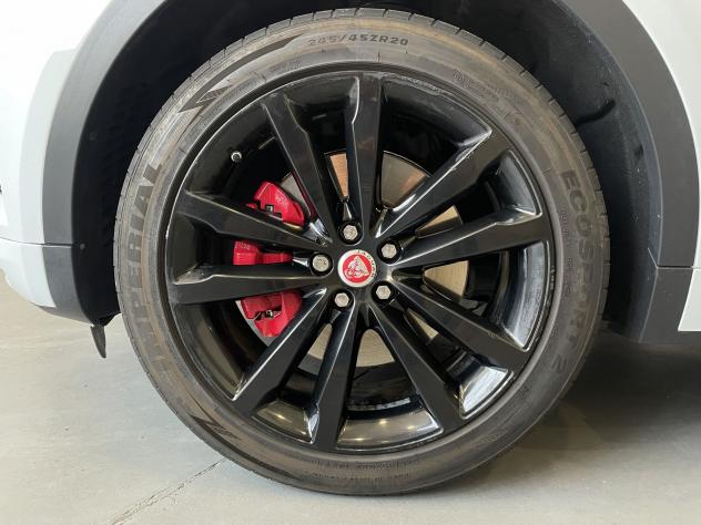 Jaguar E-Pace 2.0D i4 180cv R-DYNAMIC AUTO AWD - Foto 8