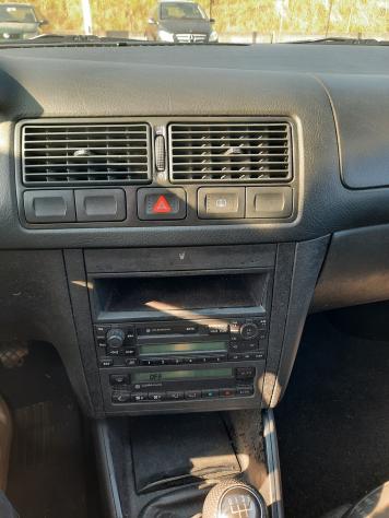 Volkswagen Golf 1.4 16V cat 5 porte Air Ok neopatentati - Foto 6
