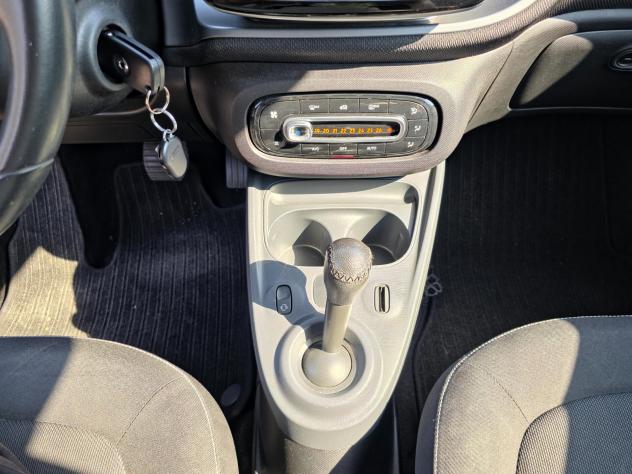 Smart ForTwo 70 1.0 twinamic Prime CV-71 E6 Automatico NEO 2017 - Foto 10