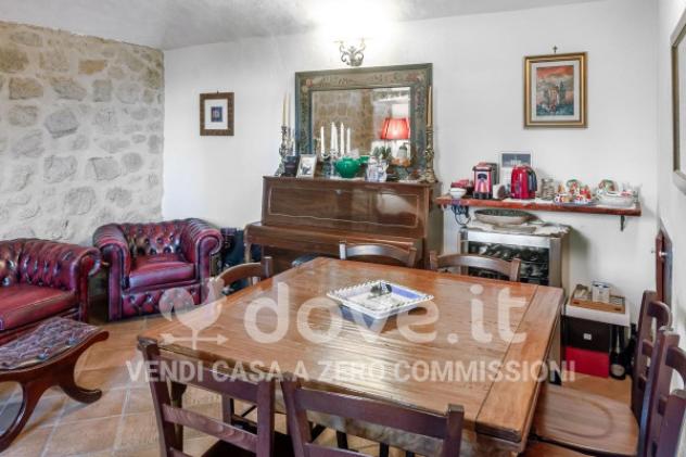 Villa di 250 m² con più di 5 locali e posto auto in vendita a Castel del Piano - Foto 7