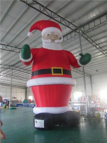 Noleggio Gonfiabile di Babbo Natale gigante