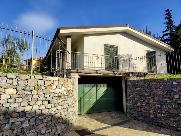 V28 PREZZO RIBASSATO Villa in vendita a Imperia con giardino