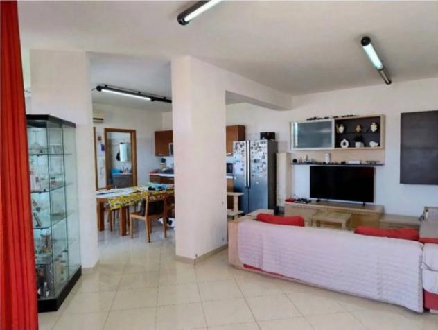 Immobile in asta di 181 m² con più di 5 locali e box auto in vendita a Lentini - Foto 2
