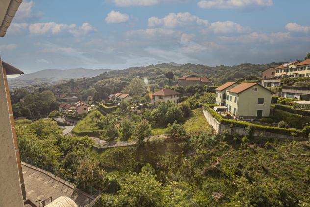 Pentalocale in vendita a Sant'Olcese