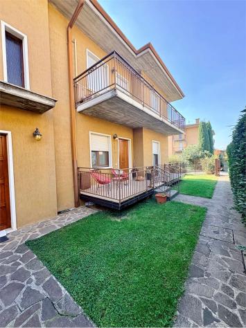 V005550 - APPARTAMENTO TRILOCALE CON DUE BAGNI E GARAGE IN ZONA MADONNA DEL POPOLO A VILLAFRANCA - Foto 4