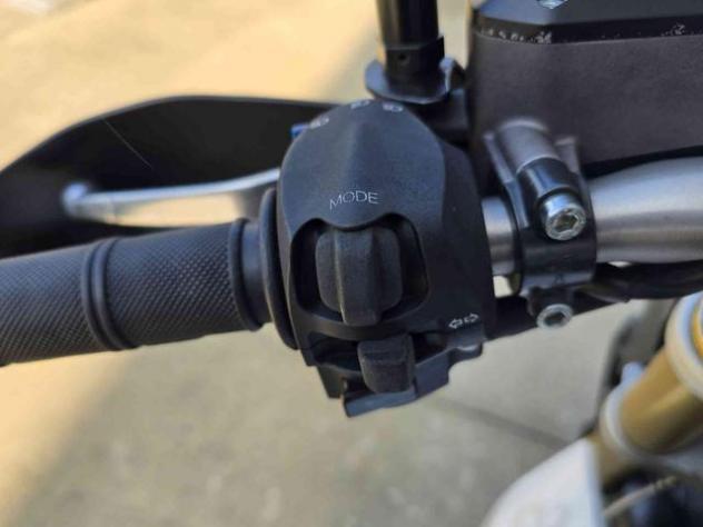 APRILIA Dorsoduro 750 Export Video 360 rif. 23980161 - Foto 8
