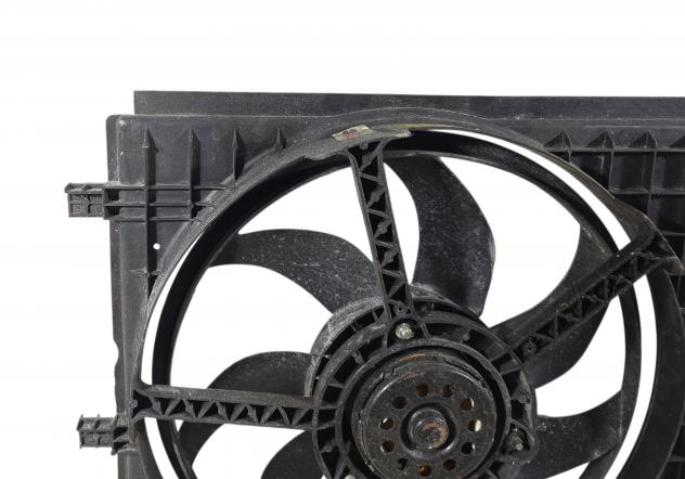 VENTOLA RAFFREDDAMENTO MOTORE AUDI A1 Serie (8X1) Diesel 1600 (1014) - Foto 2