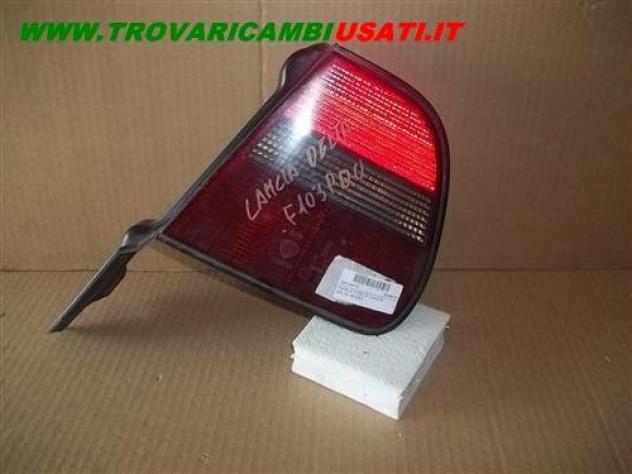 FANALE POST.D. LANCIA DELTA '95 EST.  Parti elettriche  Fanaleria  Fanali  Fanale est. post. d LANCIA - DELTA - 01-05-1993 - 01-10-1997