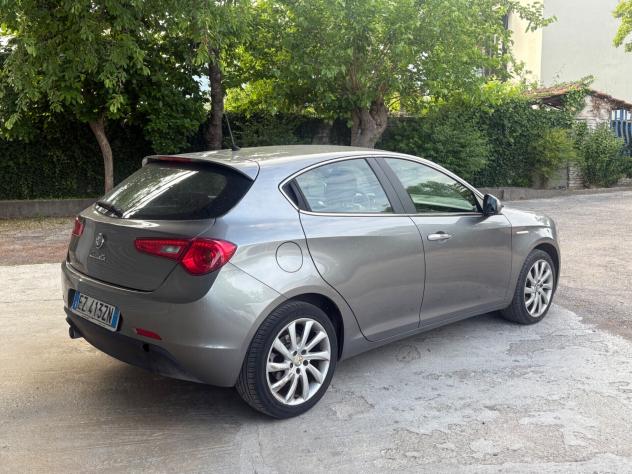 Alfa Romeo Giulietta 1.6 JTDm-2 Distinctive - Foto 6