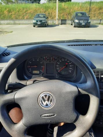 Volkswagen Golf 1.4 16V cat 5 porte Air Ok neopatentati - Foto 4