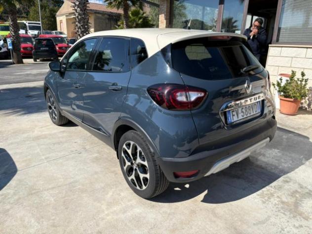 RENAULT Captur dCi 8V 90 CV EDC Sport Edition rif. 23482103 - Foto 6
