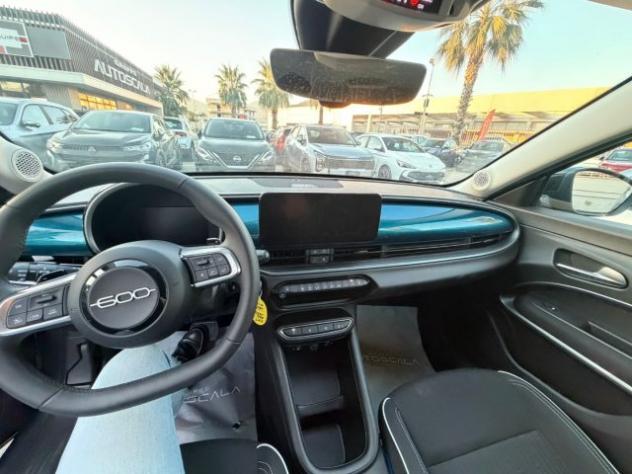 FIAT 600 Hybrid 100cv DCT MHEV Icon rif. 24071494 - Foto 4