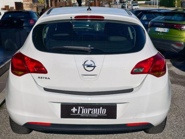OPEL Astra 1.4 100CV 5 porte Cosmo rif. 23780710 - Foto 4